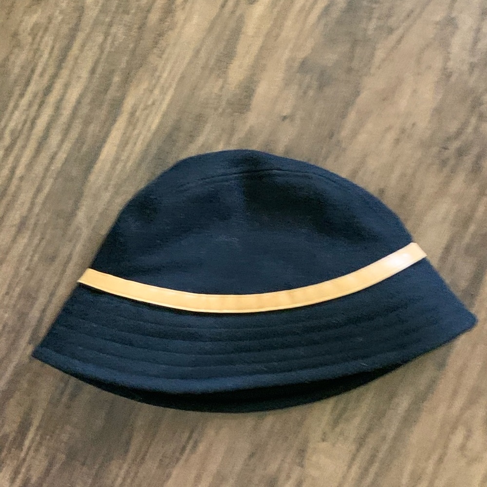 Gap Hats - image 2